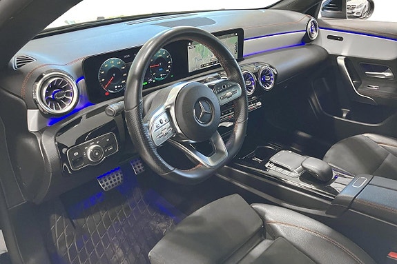 Mercedes-Benz CLA250 e 16 of 17