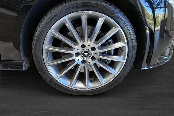 Mercedes-Benz CLA250 e 15 of 17