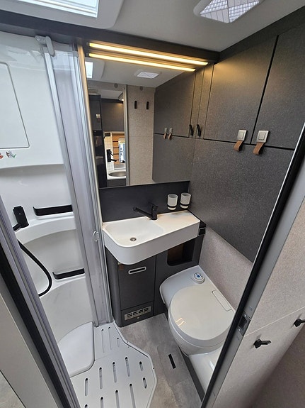 Hymer ML-T 580 Xperience 9 of 13