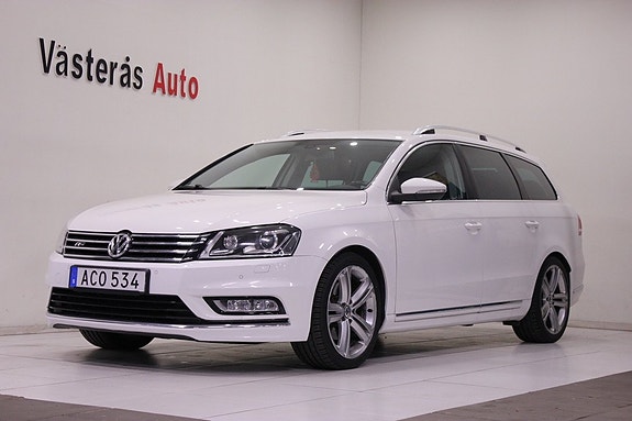 Volkswagen Passat 2 of 30