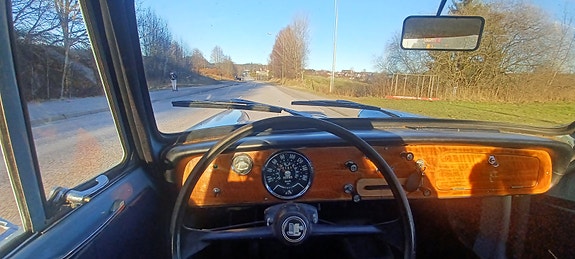 Triumph Herald 7 of 9