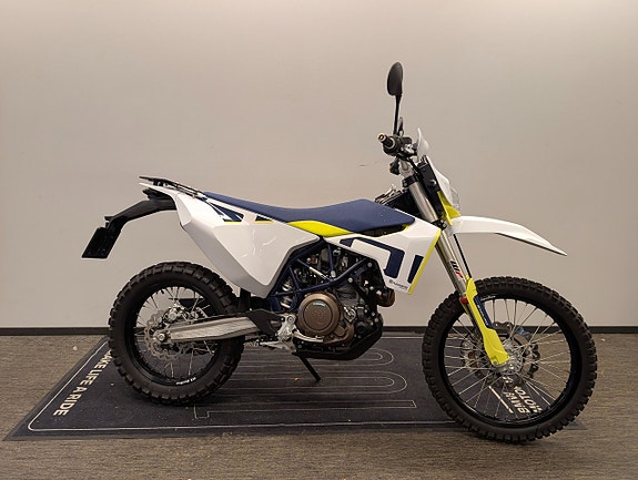 Husqvarna 701 Enduro 430 mil 2 of 4