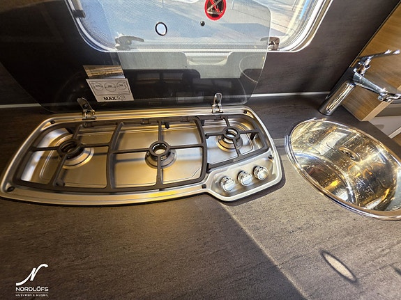 Knaus 420 QD SÜDWIND Takmarkis / Förtält luft 11 of 16