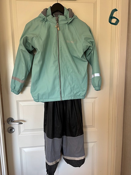 Product image 1 of 4