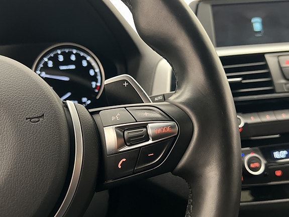 BMW 120i 18 of 30