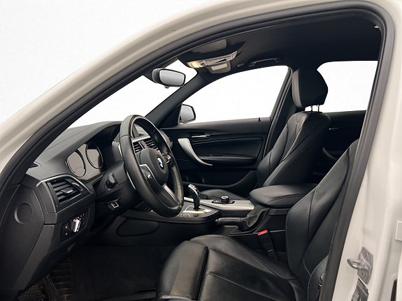 BMW 120i 12 of 30