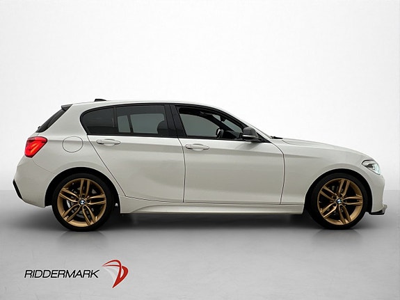 BMW 120i 9 of 30