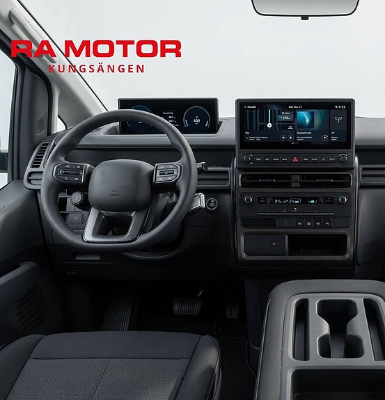Hyundai Staria 5 of 15