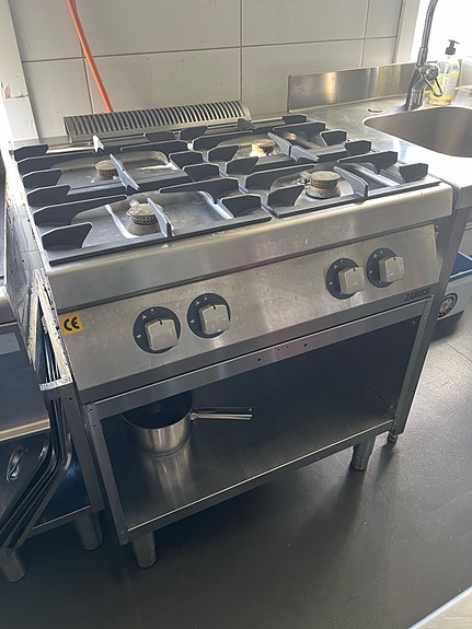 Franke restaurangutrustning – kylmonter, spisar, stekbord och grill
