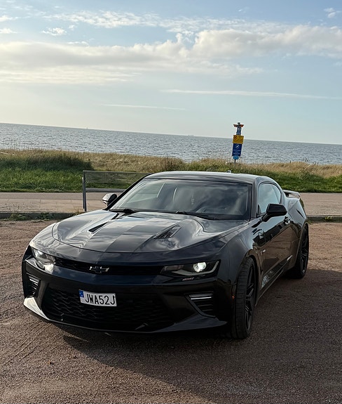 Chevrolet Camaro 2 of 10