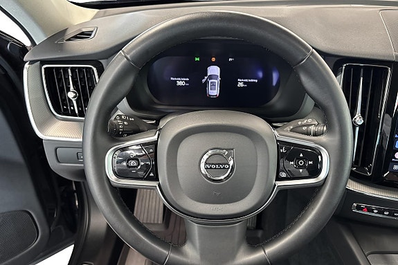 Volvo XC60 10 of 19