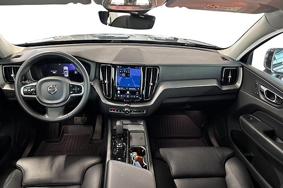 Volvo XC60 8 of 19