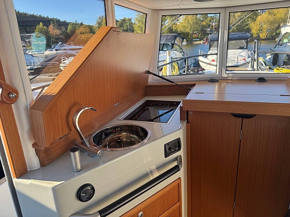 Sargo 28 Explorer Volvo Penta D6-380/DPI - 22 6 of 12