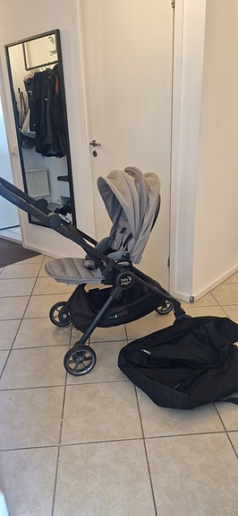 Product image 1 of 8