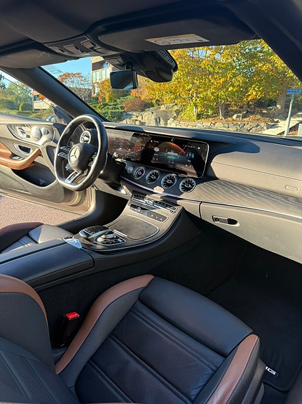 Mercedes-Benz E53 9 of 13