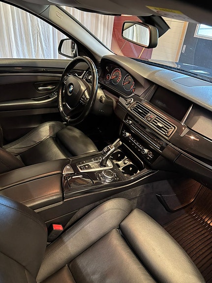 BMW 528 9 of 13