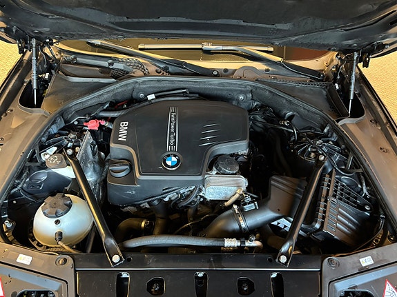 BMW 528 12 of 13