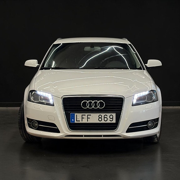 Audi A3 3 of 19