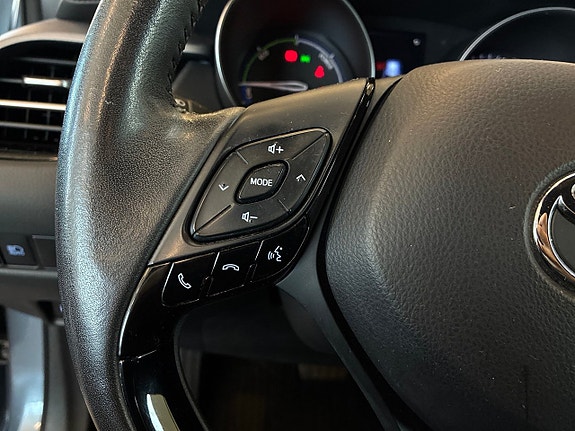 Toyota C-HR 20 of 25