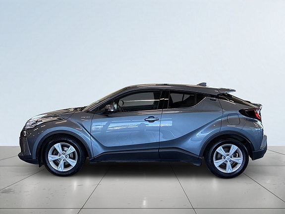 Toyota C-HR 4 of 25