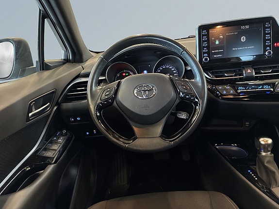 Toyota C-HR 9 of 25