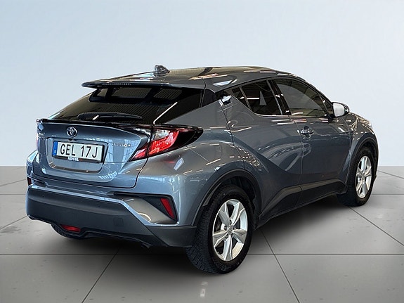 Toyota C-HR 6 of 25