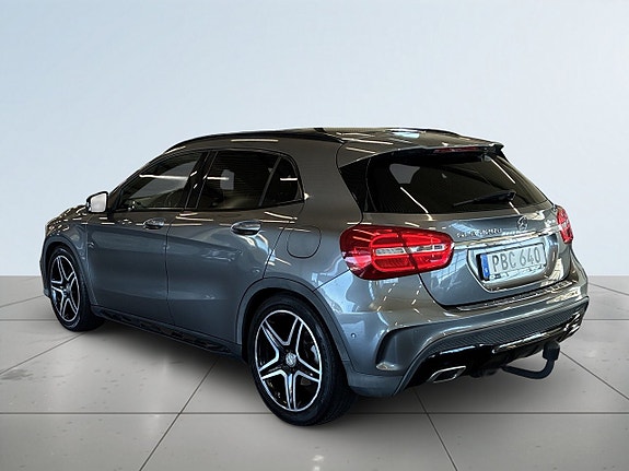 Mercedes-Benz GLA 220 d 5 of 24
