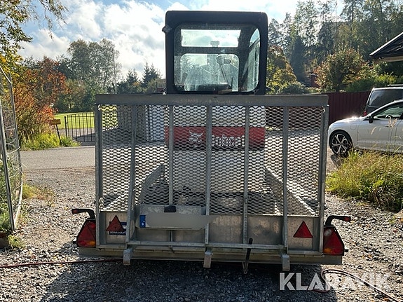 Minigrävare Bobcat E16 A EM med maskinsläp oc 2 of 6