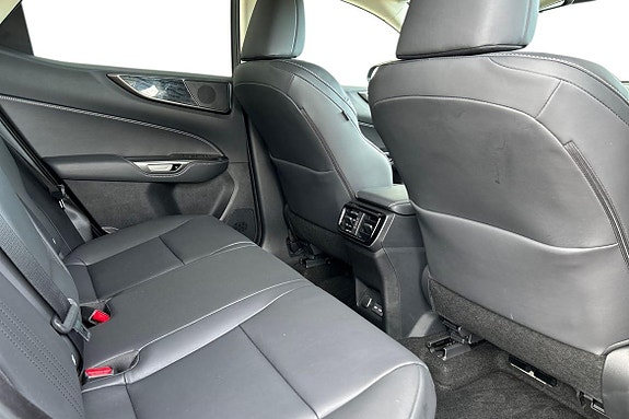 Lexus NX450h+ 7 of 24