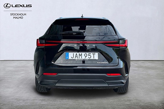 Lexus NX450h+ 4 of 24