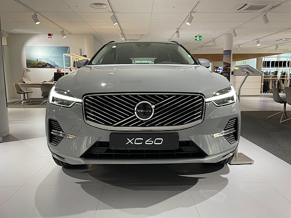 Volvo XC60 3 of 6