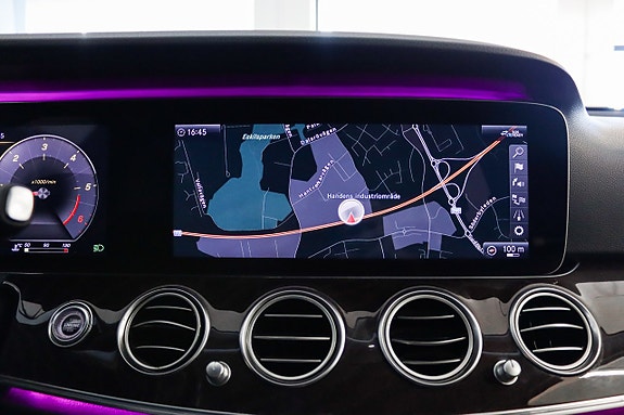 Mercedes-Benz E 220 d 13 of 20