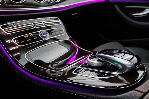 Mercedes-Benz E 220 d 17 of 20
