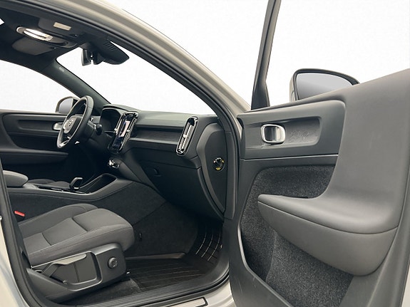 Volvo C40 12 of 30