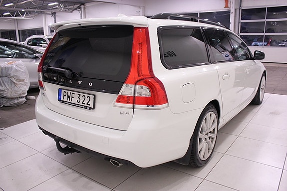 Volvo V70 7 of 28