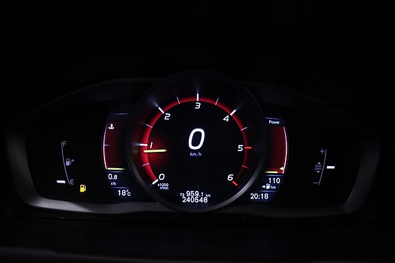 Volvo V70 21 of 28