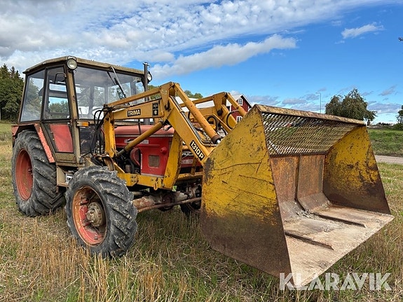 Traktor Zetor 6748 med lastare 3 of 6