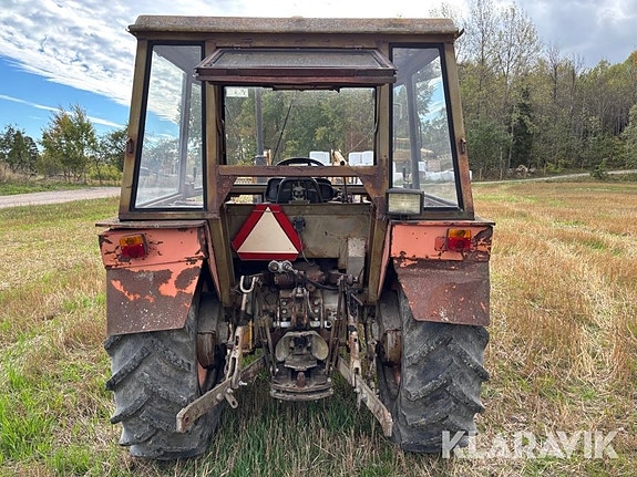 Traktor Zetor 6748 med lastare 6 of 6
