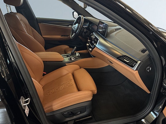 BMW 530e 10 of 26