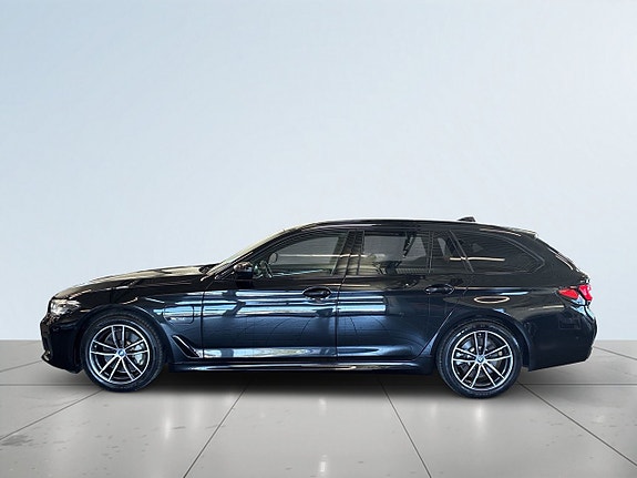 BMW 530e 4 of 26