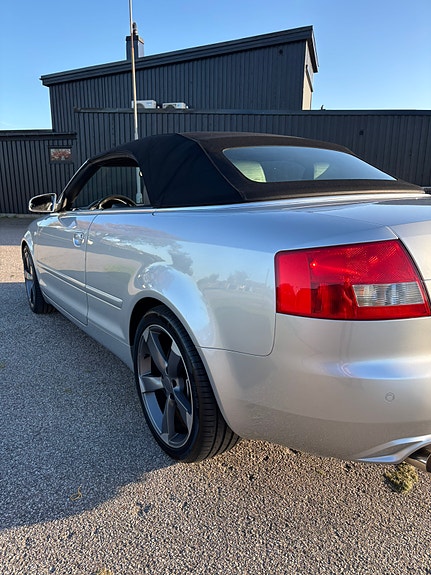 Audi S4 3 of 8