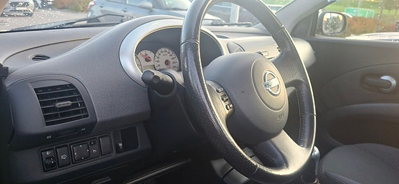 Nissan Micra C+C 11 of 14
