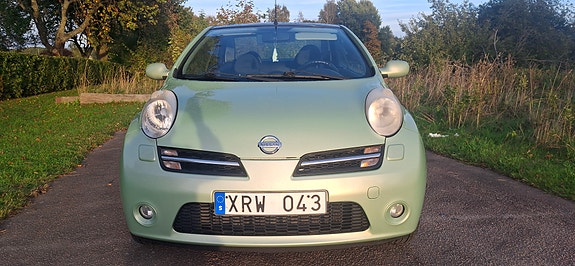 Nissan Micra C+C 8 of 14