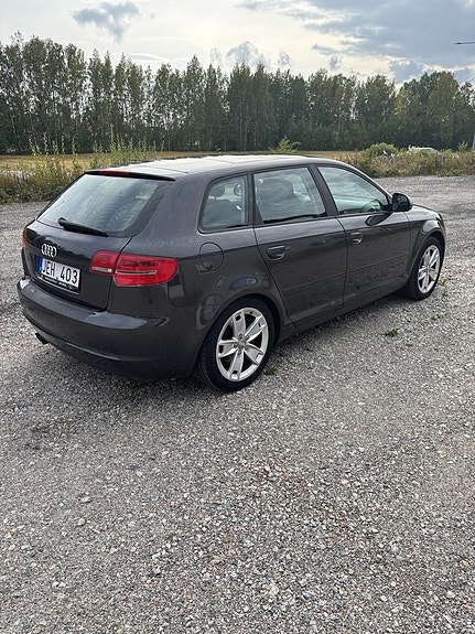 Audi A3 3 of 4