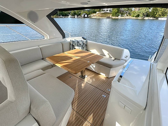 BENETEAU Gran Turismo 41 | Volvo Penta D6 6 of 12