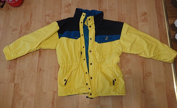 Product image 1 of 2