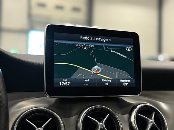 Mercedes-Benz CLA220 14 of 25