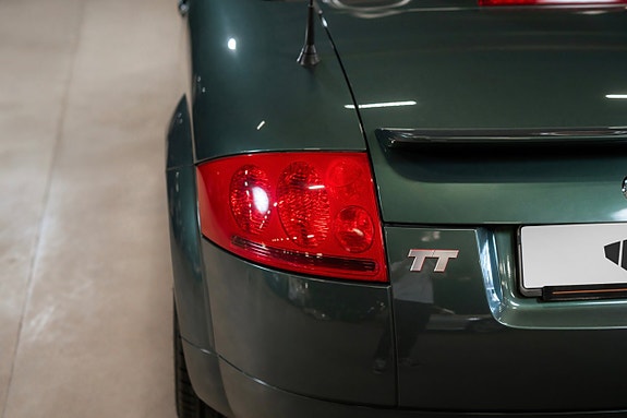 Audi TT 10 of 27