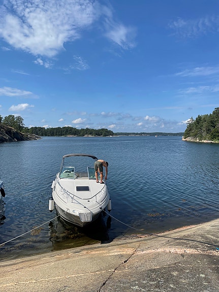 Sea Ray Sundancer 240 - 2004 till Höstpris, välutrustad och i fint skick 2 of 2