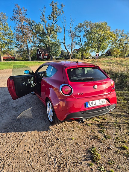 Alfa Romeo MiTo 3 of 17